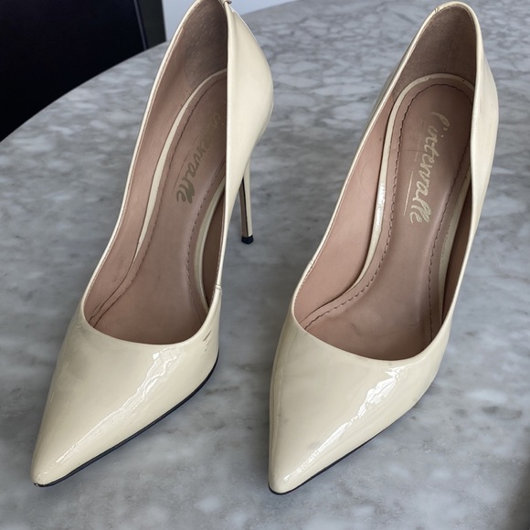 Cream patent l’intervalle stilettos - Picture 6 of 7